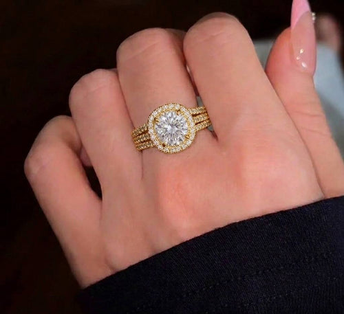 Aesthetic Triple-Band Brilliant Ring