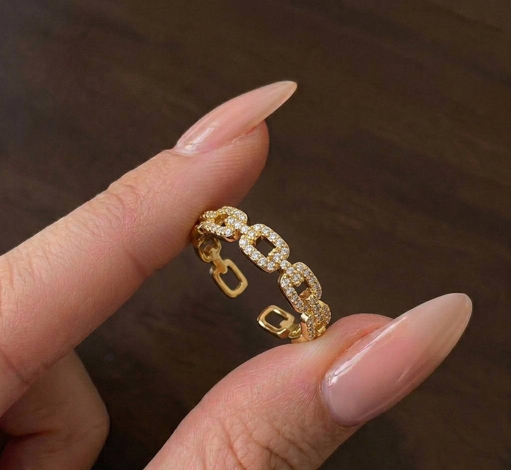 Zirconia Chain Link Ring | Adjustable)