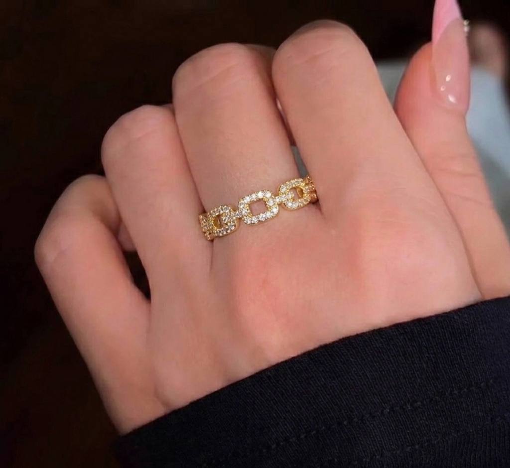 Zirconia Chain Link Ring | Adjustable)
