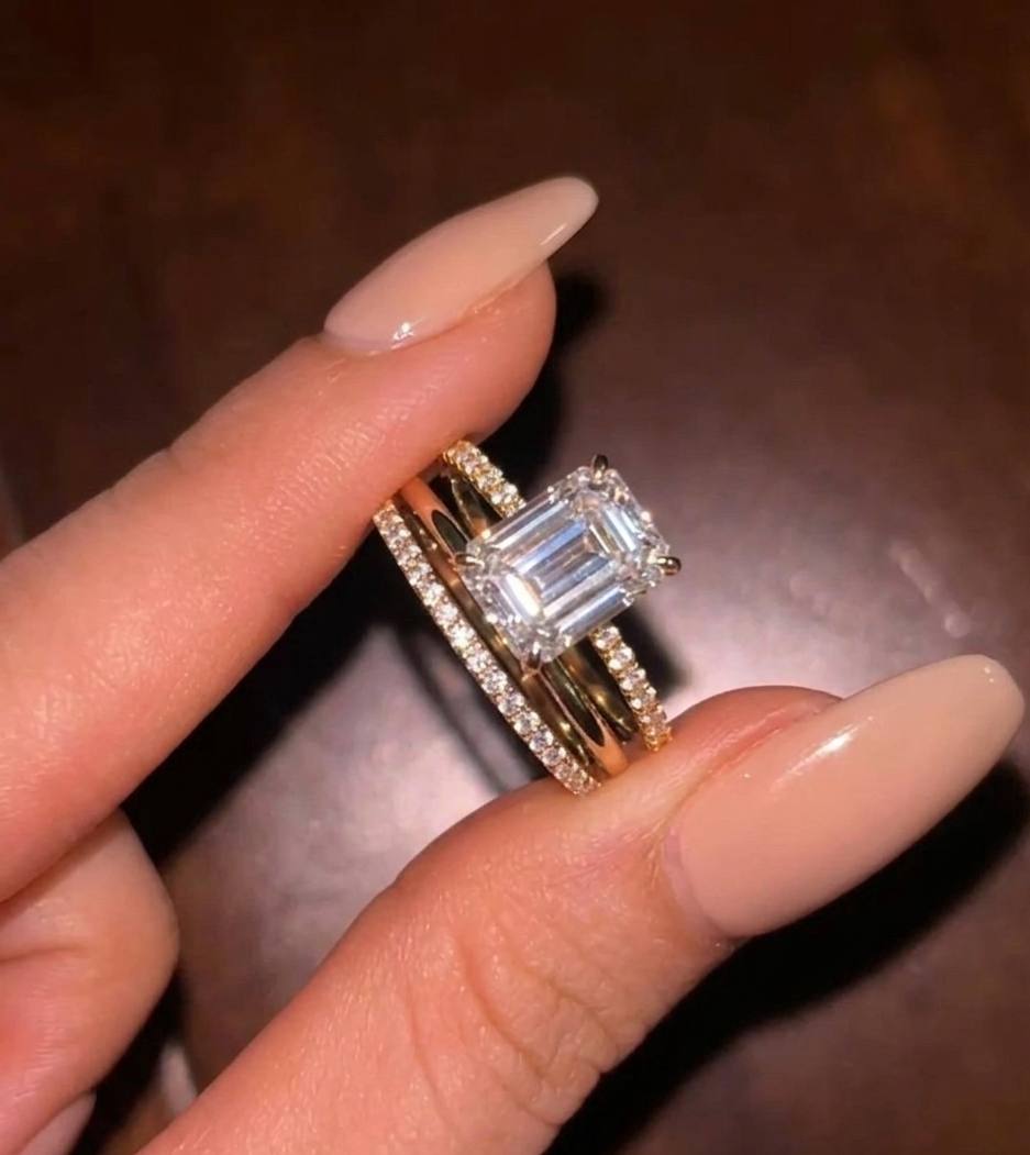 Elegant Rectangle-Cut Zirconia Ring Set